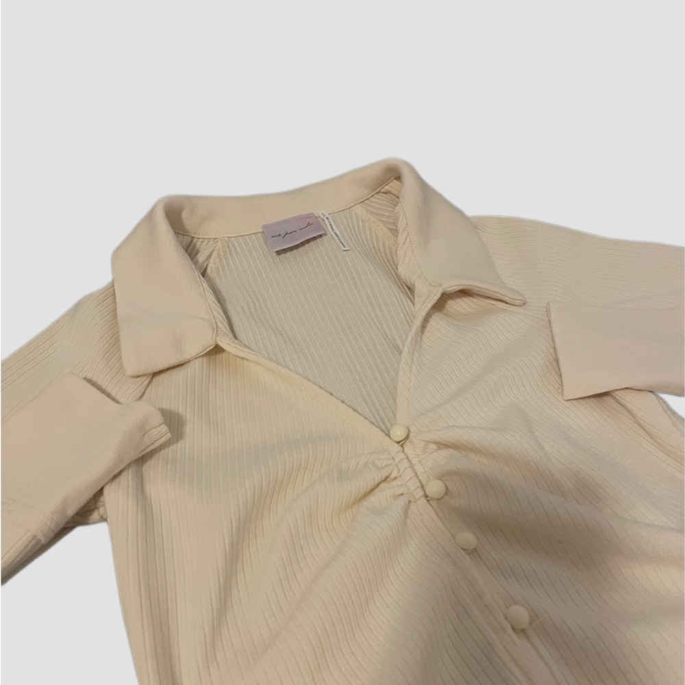 Cream Urban Outfitters Sweater/Long sleeve